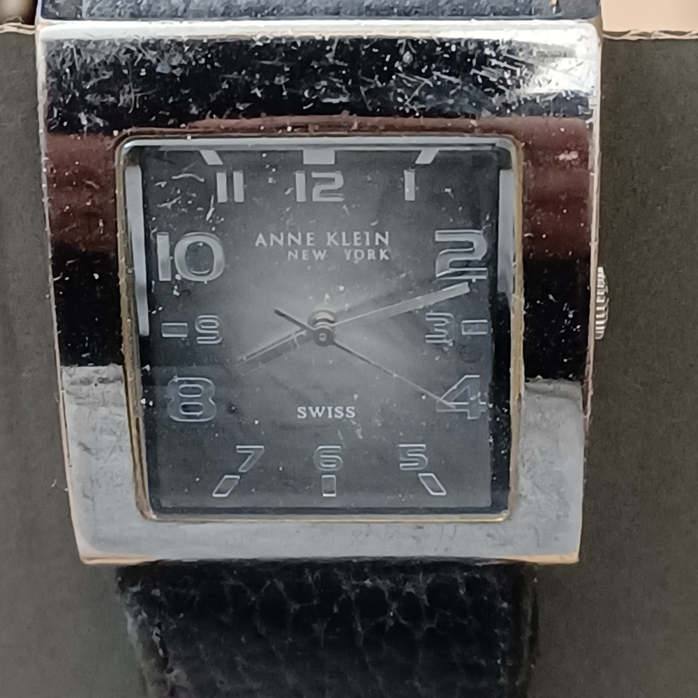 Men's Black and Silver watch